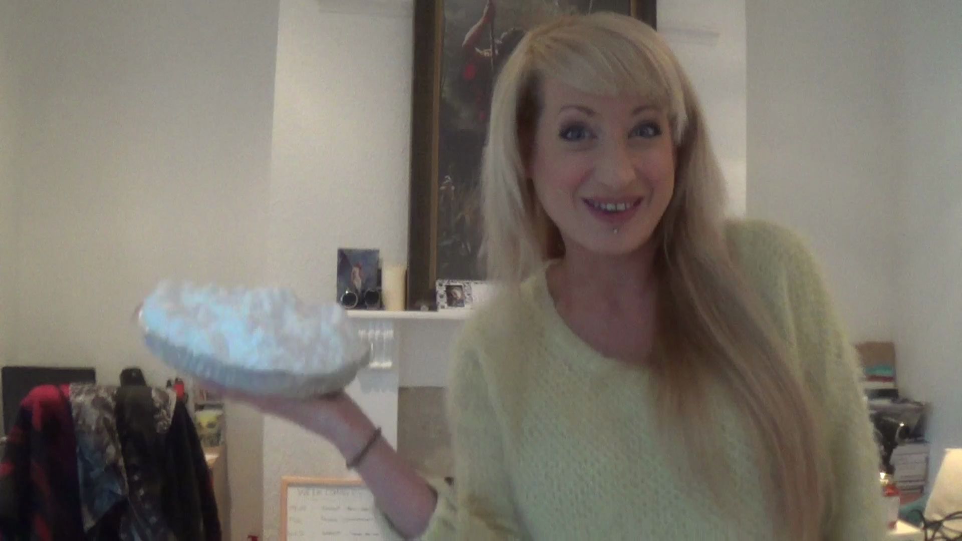 messy-jessie-pies-your-face-w_main.jpg