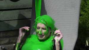 wellie-tights-lots-of-gunge_12.jpg